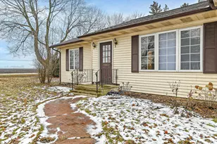 38811 91st St, Randall, WI 53105 - Photo 2