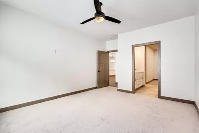 4043  Brooke Elizabeth Dr, Onalaska, WI 54650 - Photo 12