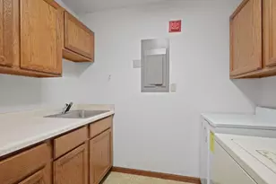 1430 Phesant Run Dr, Racine, WI 53406 - Photo 14