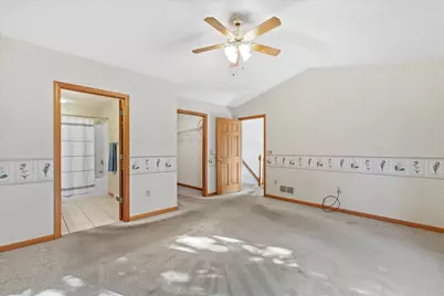 7084 S Fieldstone Ct, Franklin, WI 53132 - Photo 16