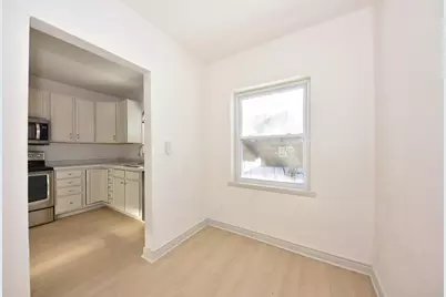 1350  Parkway Dr, Brookfield, WI 53005 - Photo 14