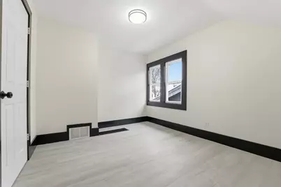 2804 N 38th St, Milwaukee, WI 53210 - Photo 12