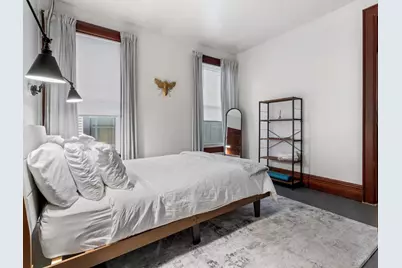 1923 N Oakland Ave #1925, Milwaukee, WI 53202 - Photo 12