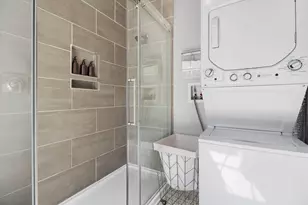 1923 N Oakland Ave, Milwaukee, WI 53202 - Photo 38