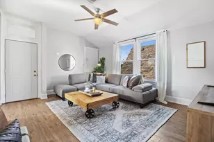 1923 N Oakland Ave, Milwaukee, WI 53202 - Photo 32