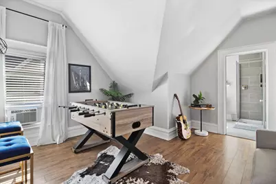 1923 N Oakland Ave #1925, Milwaukee, WI 53202 - Photo 34