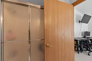 2105 Pine Ridge Ct, Grafton, WI 53024 - Photo 10