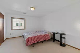 2105 Pine Ridge Ct, Grafton, WI 53024 - Photo 12