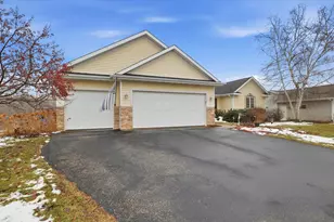 1203 Schuman Dr, Watertown, WI 53098 - Photo 28
