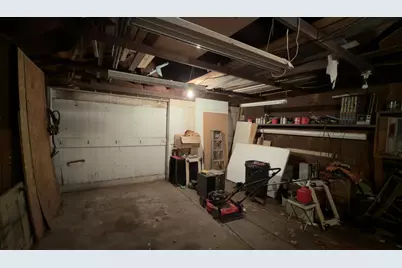 256  Robert St, Burlington, WI 53105 - Photo 16