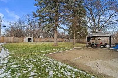 2826 W Green Tree Rd, Glendale, WI 53209 - Photo 30