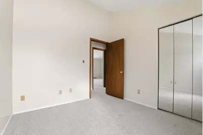 6647 N Bourbon St, Milwaukee, WI 53224 - Photo 12