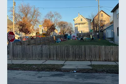 2400 S 9th St #2402, Milwaukee, WI 53215 - Photo 1