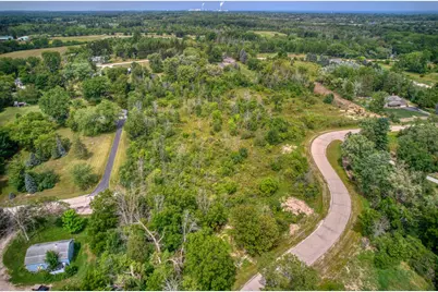 4955  Bluffside Dr, Racine, WI 53402 - Photo 8