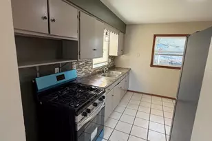 7824 W Herbert Ave, Milwaukee, WI 53218 - Photo 4