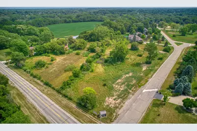 5940  Park Ridge Dr, Racine, WI 53406 - Photo 12