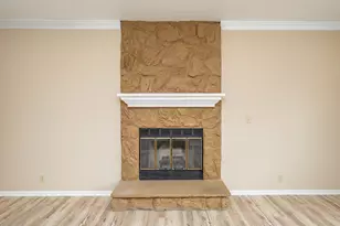 W233N6950 Salem Dr, Sussex, WI 53089 - Photo 10