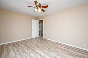 W233N6950 Salem Dr, Sussex, WI 53089 - Photo 42