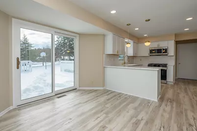 W233N6950  Salem Dr, Sussex, WI 53089 - Photo 18