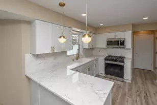 W233N6950 Salem Dr, Sussex, WI 53089 - Photo 22