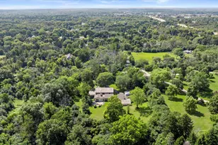 2416 W Dean Ct, River Hills, WI 53217 - Photo 38