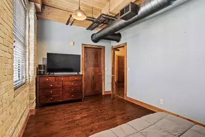 1818 N Water St #306, Milwaukee, WI 53202 - Photo 14