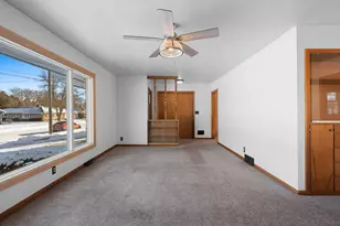 2003 Richmond Ave, Manitowoc, WI 54220 - Photo 6