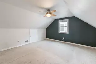 5751 N Shoreland Ave, Whitefish Bay, WI 53217 - Photo 14