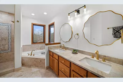 3504  Canada Goose Xing, Racine, WI 53403 - Photo 32