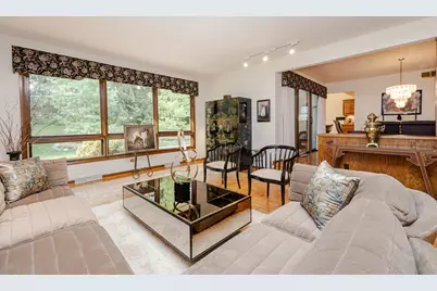 18865  Tanala Dr, Brookfield, WI 53045 - Photo 6