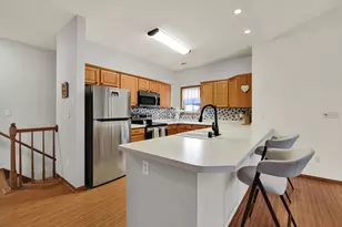 W170N5574 Ridgewood Dr, Menomonee Falls, WI 53051 - Photo 4