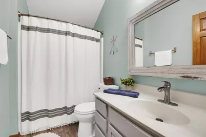 W170N5574  Ridgewood Dr, Menomonee Falls, WI 53051 - Photo 20