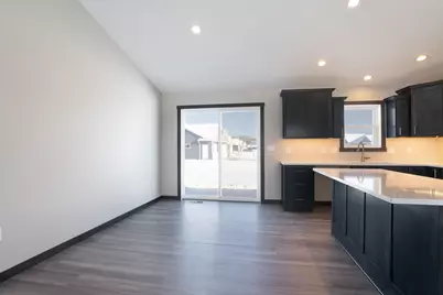 2201  Sierra Ave, Holmen, WI 54636 - Photo 12