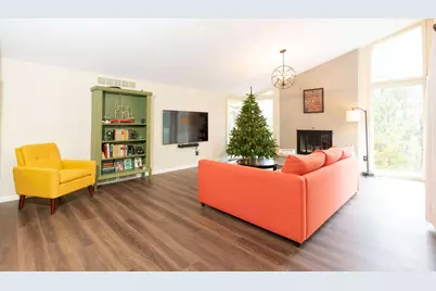 N11W31386  Fairfield Way, Delafield, WI 53018 - Photo 2