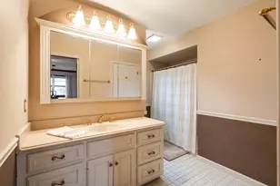 N101W15877 Santa Fe Dr, Germantown, WI 53022 - Photo 28