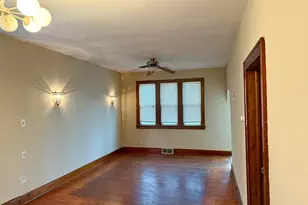 1310 Monroe Ave, South Milwaukee, WI 53172 - Photo 8