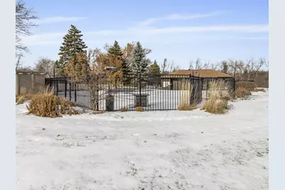 6100 W Stonehedge Dr #304, Greenfield, WI 53220 - Photo 34