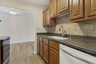 6100 W Stone Hedge Dr, Greenfield, WI 53220 - Photo 2