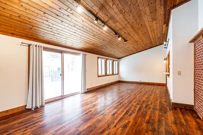 4520 N 109th St, Wauwatosa, WI 53225 - Photo 10