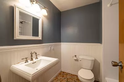 4520 N 109th St, Wauwatosa, WI 53225 - Photo 32