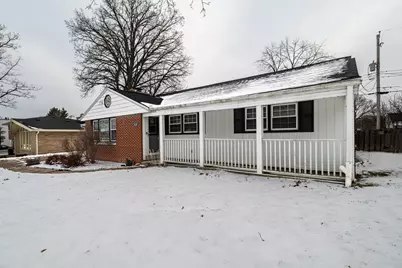 4520 N 109th St, Wauwatosa, WI 53225 - Photo 2