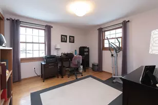 1107 Dogwood Ln, Waukesha, WI 53189 - Photo 16