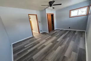 10208 W Spencer Pl, Milwaukee, WI 53224 - Photo 16