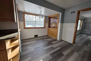 10208 W Spencer Pl, Milwaukee, WI 53224 - Photo 12