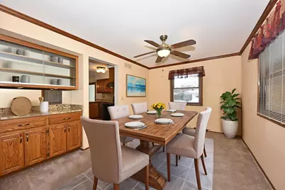 2925 N 120th St, Wauwatosa, WI 53222 - Photo 10