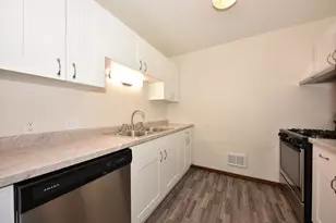 6030 W Calumet Rd, Milwaukee, WI 53223 - Photo 8