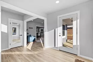 1706 W Oklahoma Ave, Milwaukee, WI 53215 - Photo 12