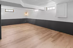 3855 S 15th Pl, Milwaukee, WI 53221 - Photo 2