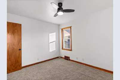 3855 S 15th Pl, Milwaukee, WI 53221 - Photo 8