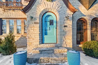 740 E Lexington Blvd, Whitefish Bay, WI 53217 - Photo 2